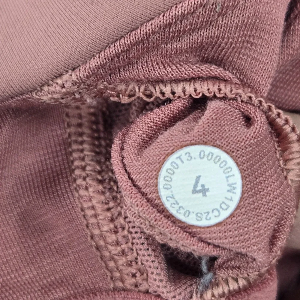 Lululemon Women Tank‎ Top 4 Pink InStill Activewear Logo High Neck Pullover